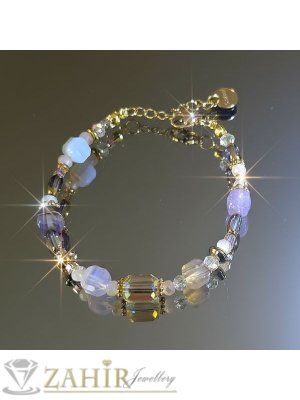 Изумително красива хендмейд гривна с изящни циркониеви кристали и естествени камъни бял нефрит и ивичест ахат 6 мм куб, стоманени детайли,размер 17-22 см, златно покритие  - V1218